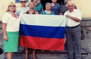 Гордо реет над Россией флаг ее судьбы